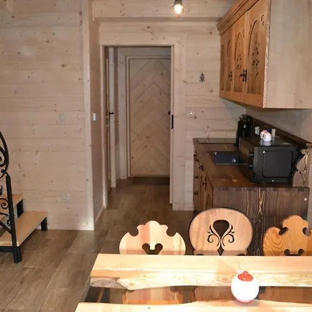 Alpesi faház Widokowe Kowalski - Smith's Wooden Challets *